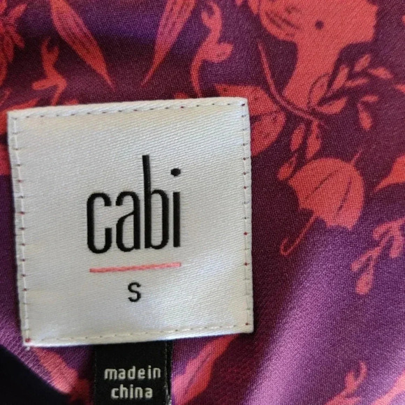 Cabi Overlay Sleeveless Blouse Retro Novelty Print Top Sz S Purple Pink - Picture 13 of 13